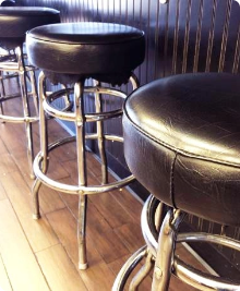 homepage-meet_hospitality-stools3-1